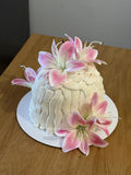 LYLYS CAKE