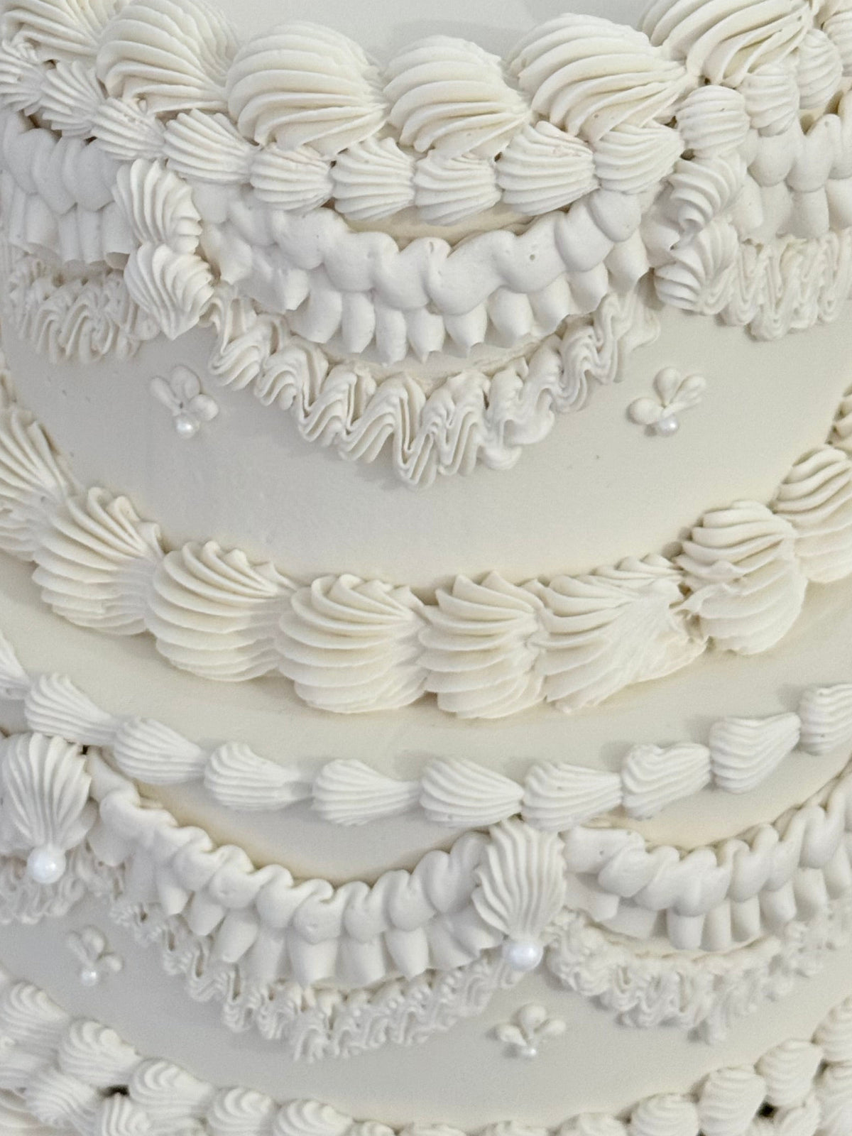 Double tier wedding vintage cake