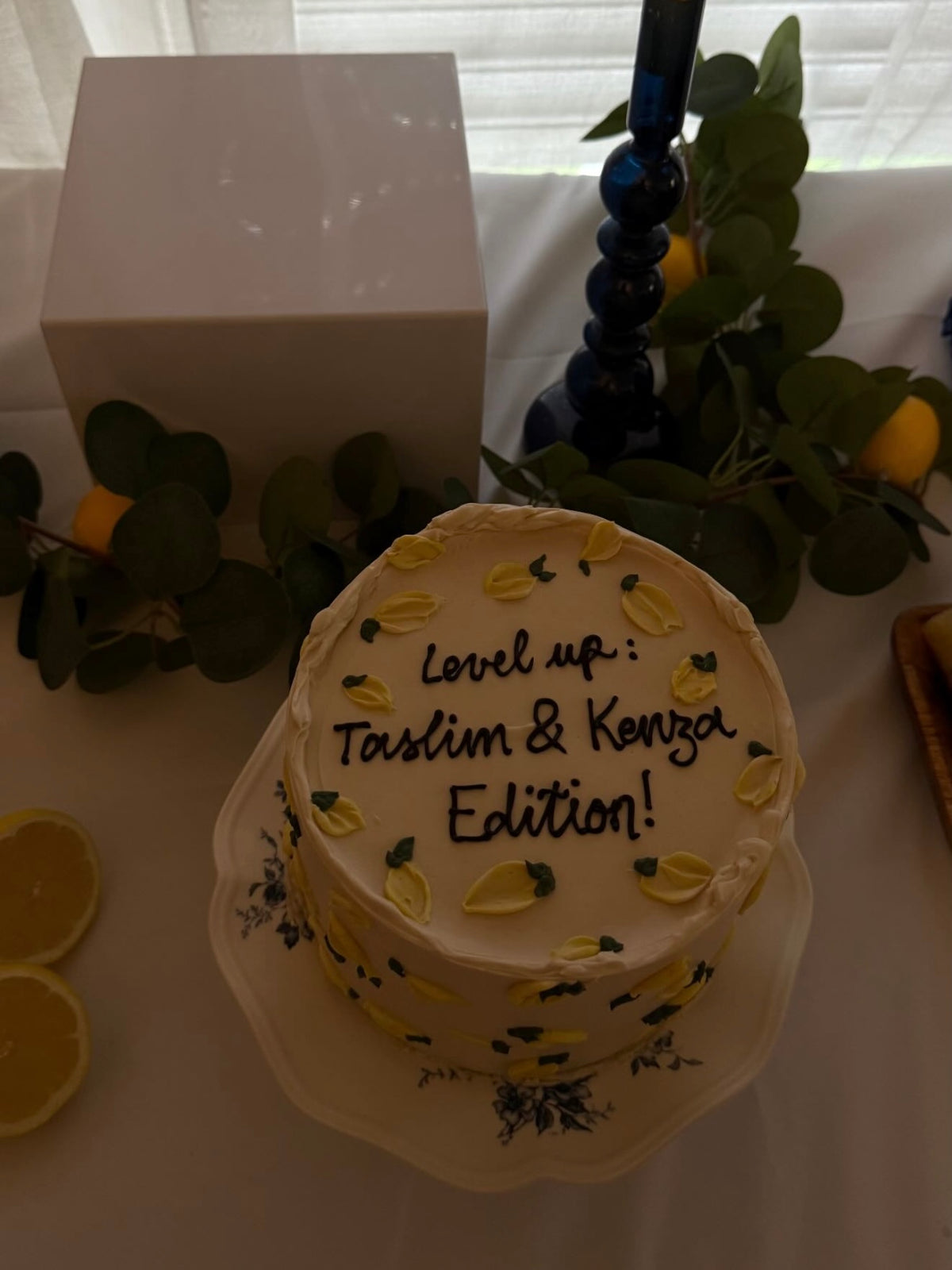 LEMON CAKE