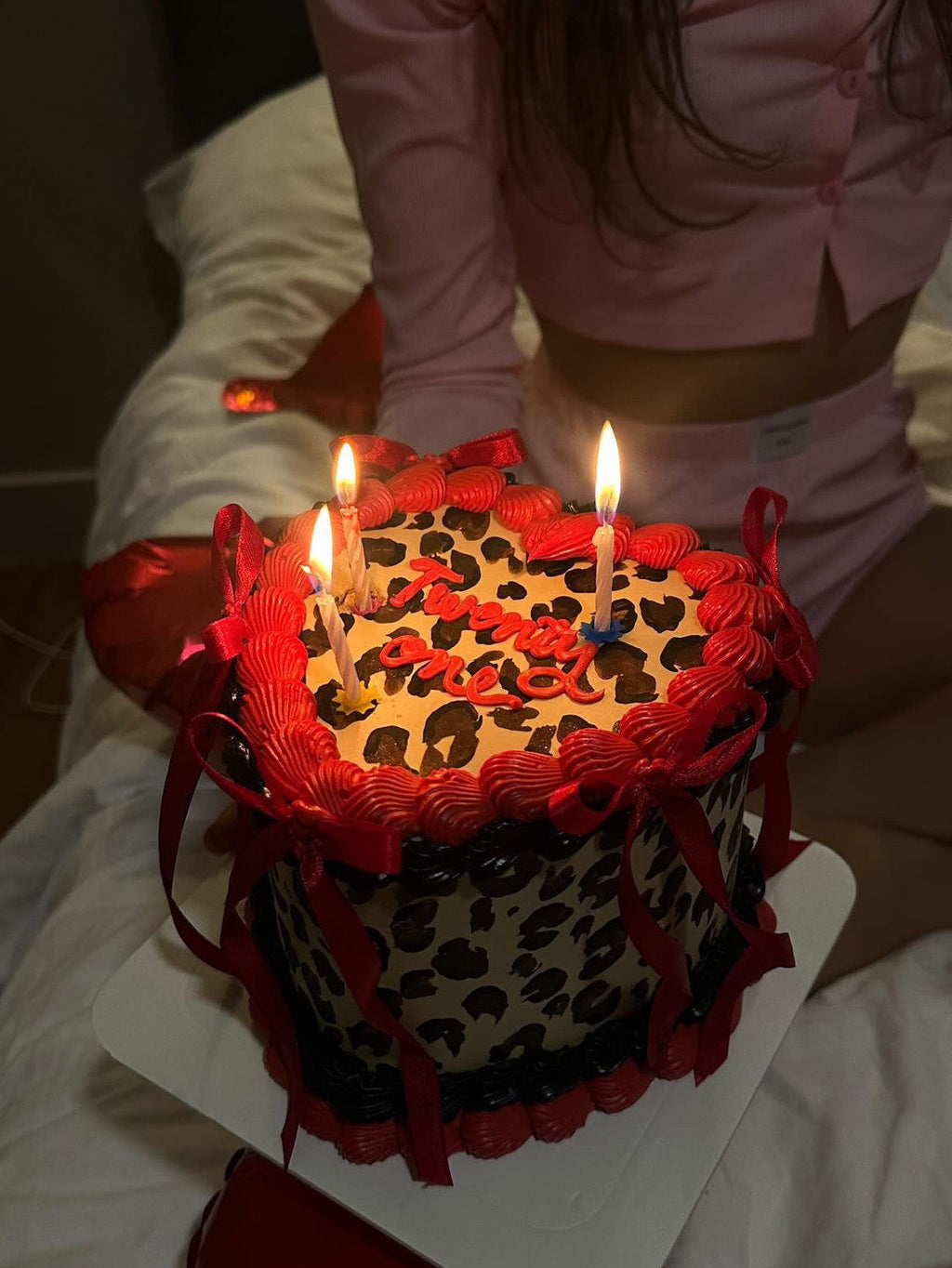 LEOPARD PRINTED CAKE