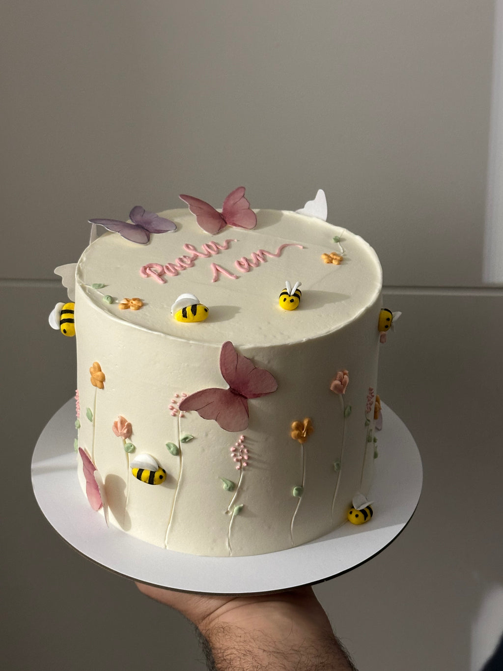 BEE CAKE