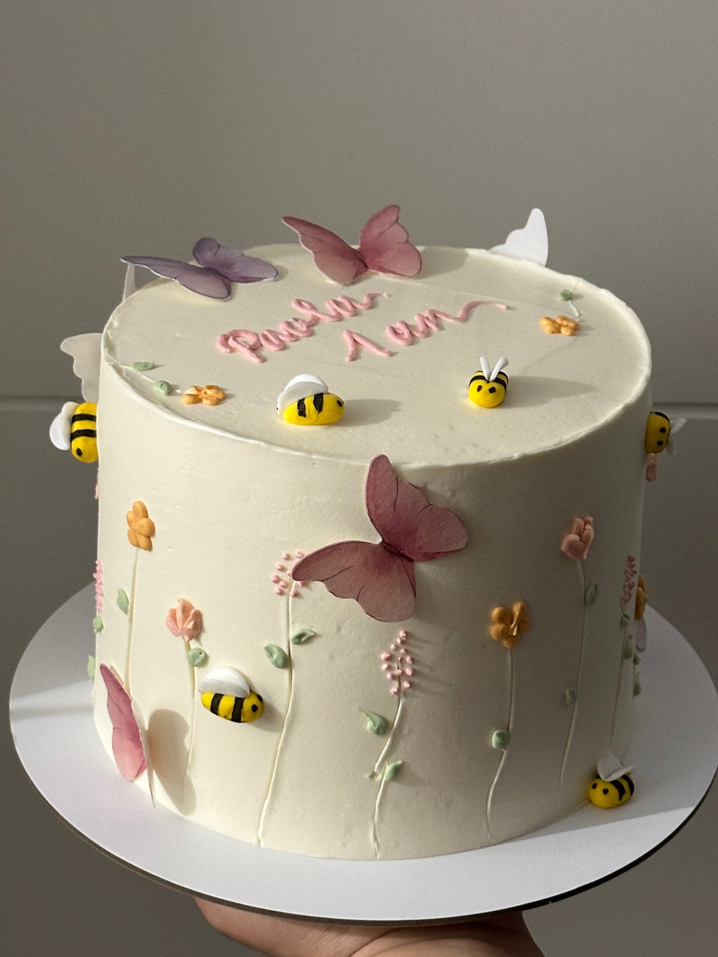 BEE CAKE